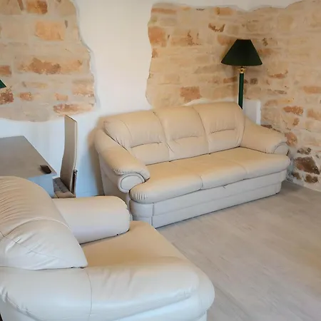Valentino Apartment