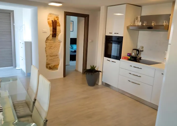 Valentino * Tar-Vabriga